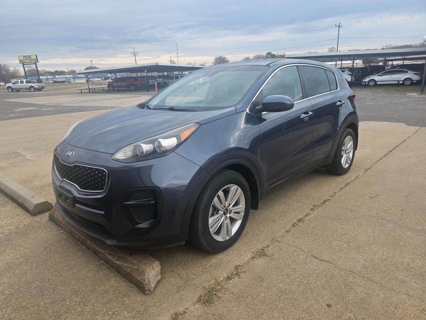 2018 BLUE Kia Sportage LX FWD (KNDPM3AC1J7) with an 2.4L V6 DOHC 24V engine, 6A transmission, located at 533 S Seven Points BLVD, Seven Points, TX, 75143, (430) 255-4030, 32.313999, -96.209351 - Photo#0